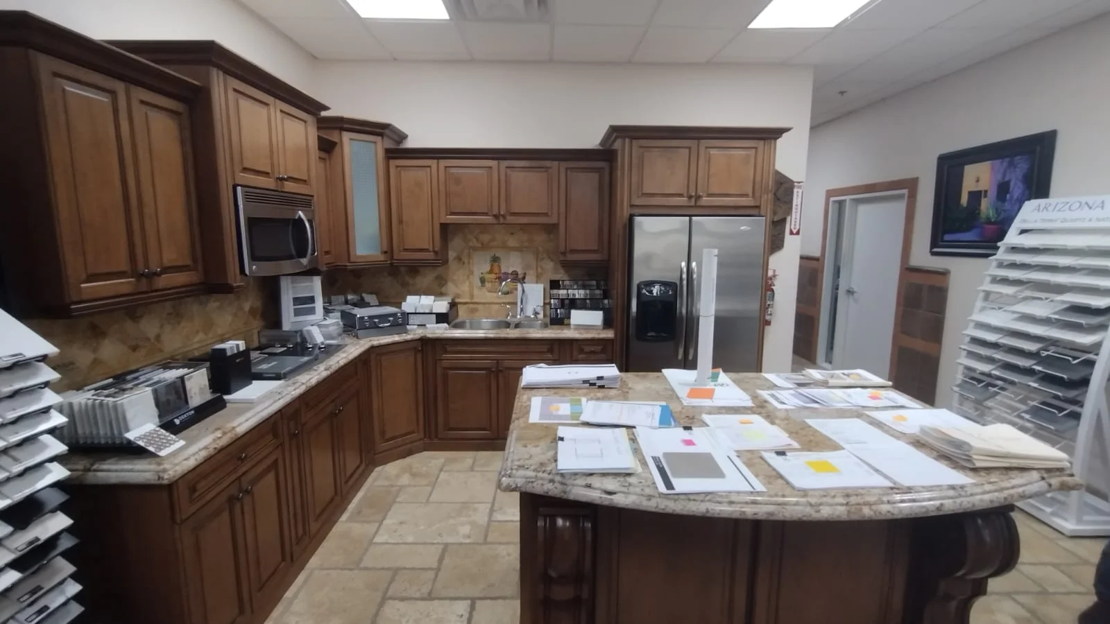 Modern Cabinets maker near me